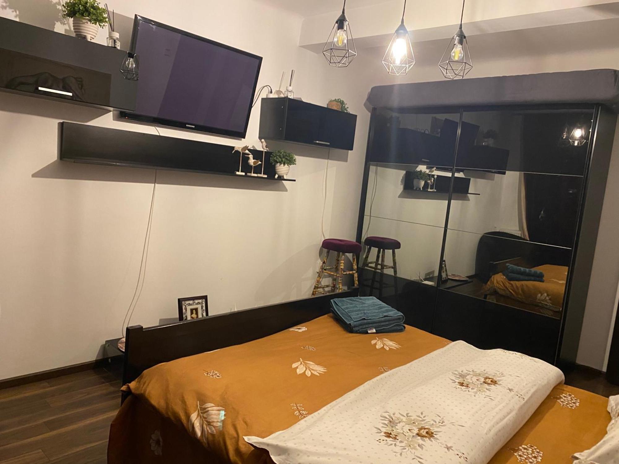 Black&White Studio Ultracentral Крайова Екстериор снимка